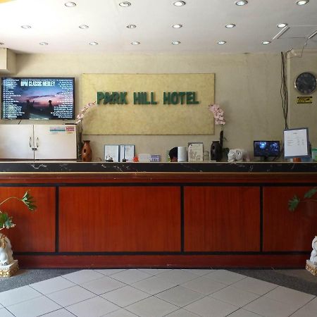 מקטאן Mactan Airport Hilltop Hotel מראה חיצוני תמונה